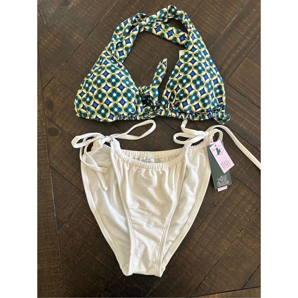 Target Brands Green and White Classic Tie Side Bikini Set Size Small New